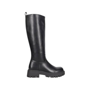 Black boot