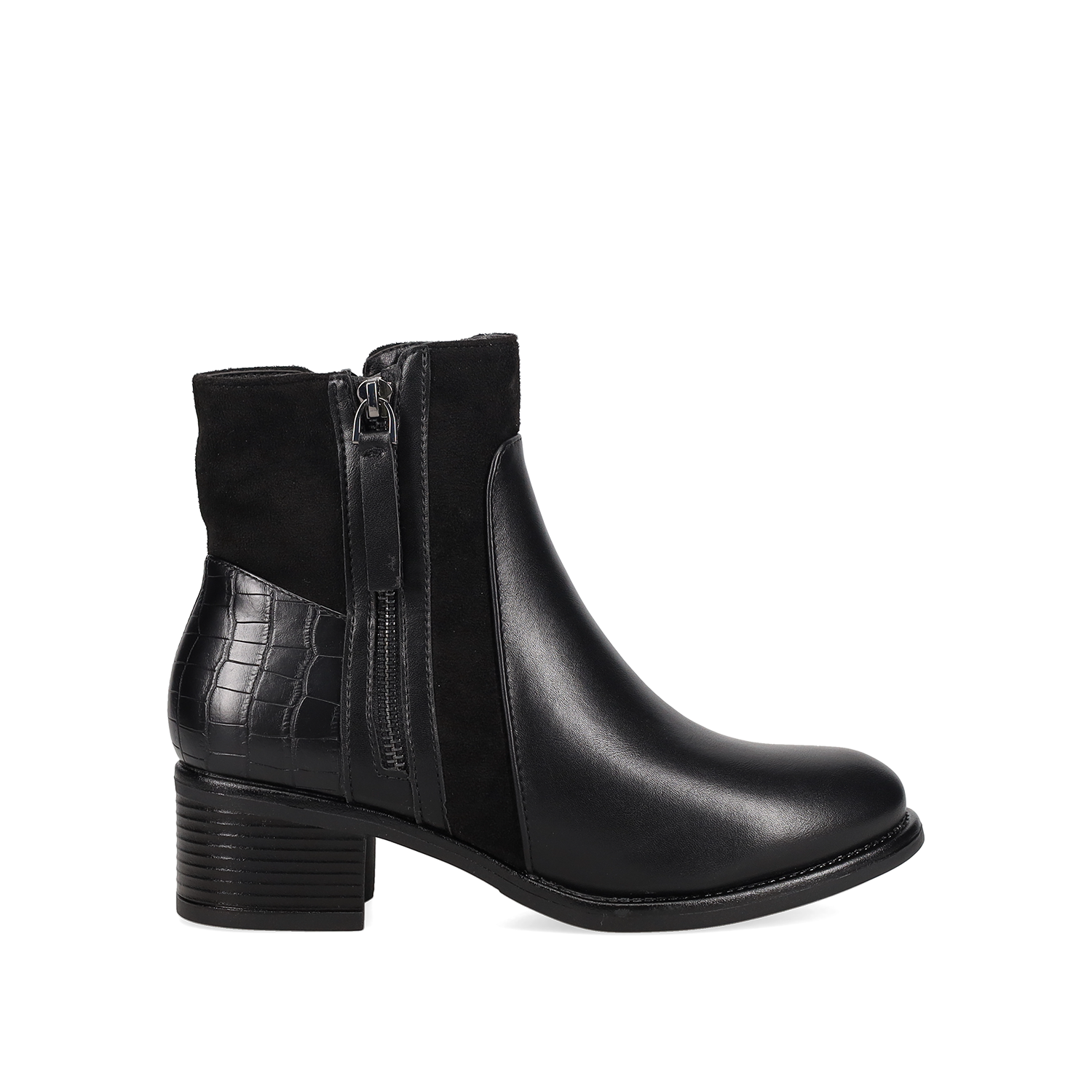 Μαύρο μποτάκι