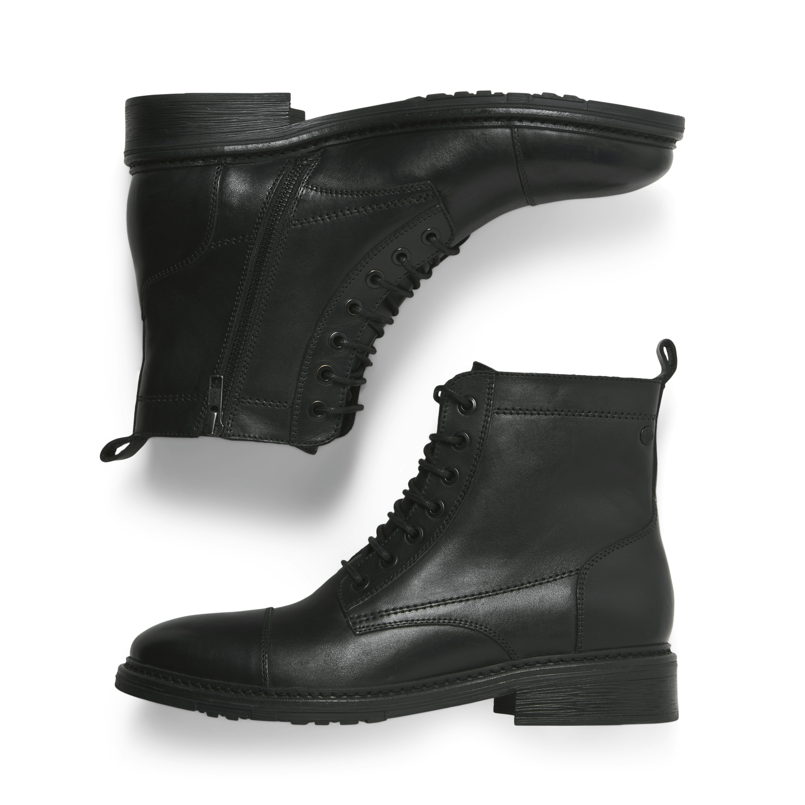 Μαύρο ανδρικό δερμάτινο μποτάκι φωτογραφία