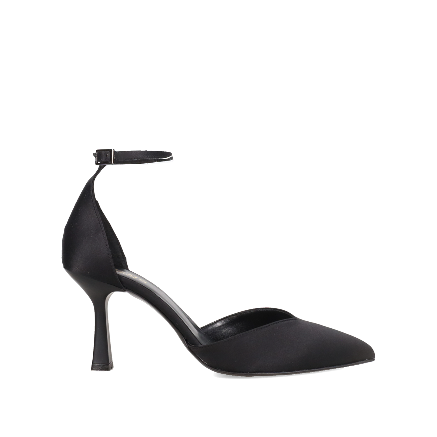 Μαύρη γόβα σατέν