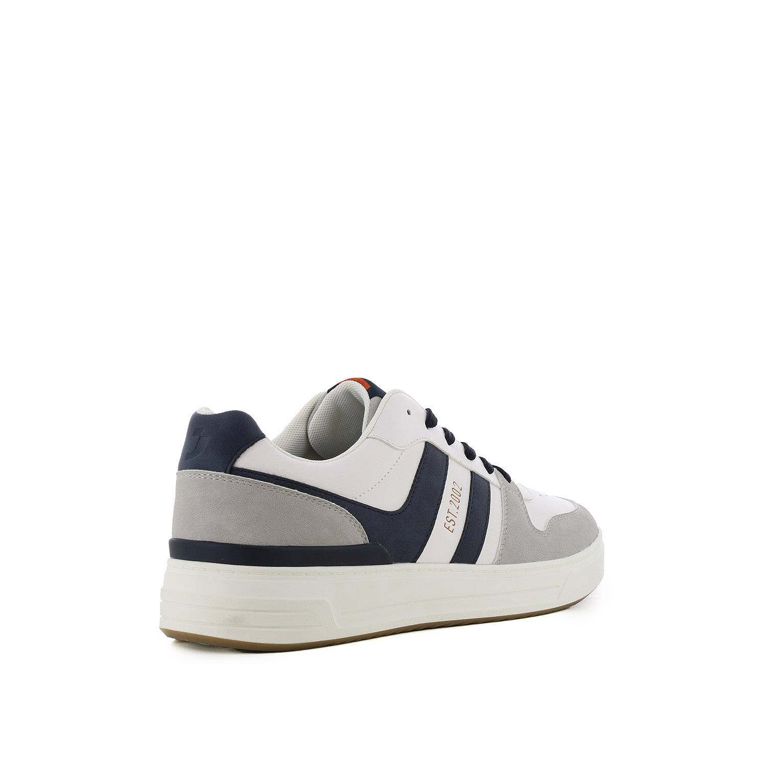 Λευκό ανδρικό sneaker φωτογραφία