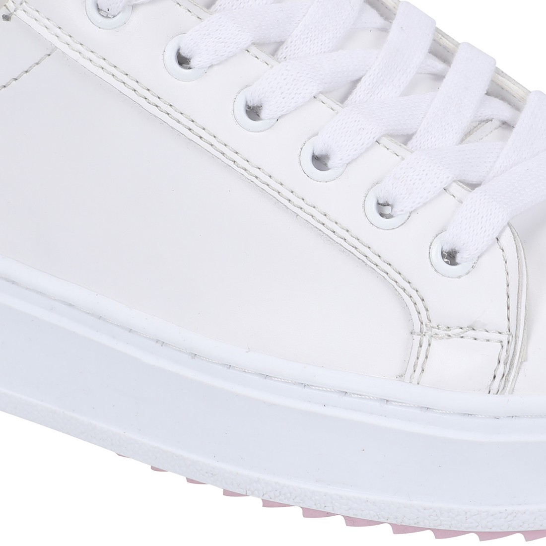 Λευκό sneaker φωτογραφία