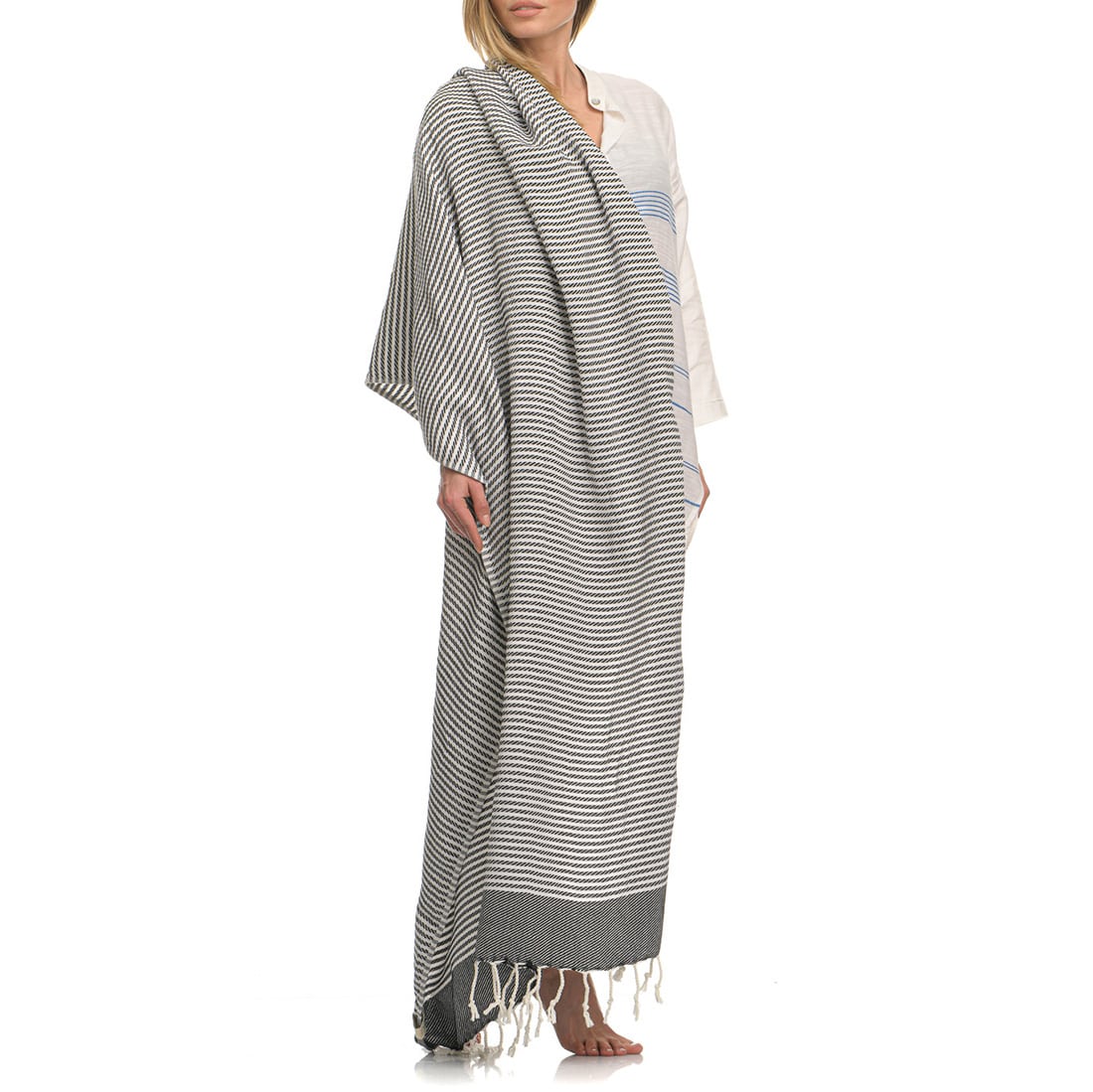 Ασπρόμαυρη ριγέ πετσέτα θαλάσσης φωτογραφία