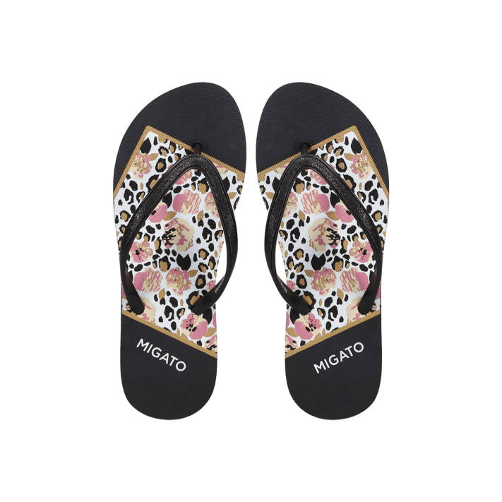 Womens black flip-flop beach sandal