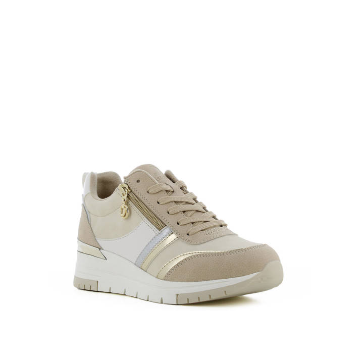 Womens beige sneaker