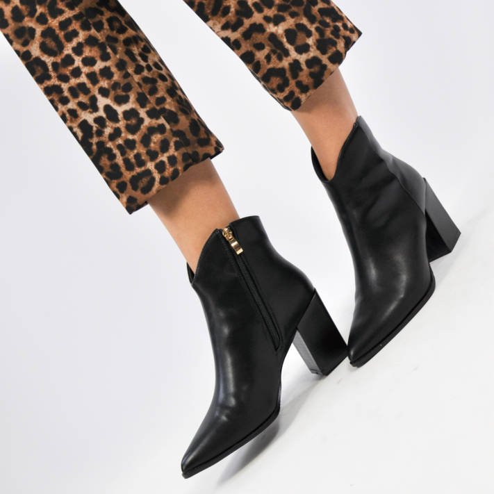 Μαύρο western μποτάκι