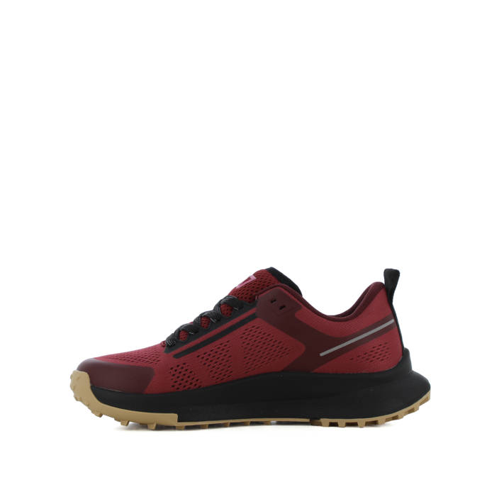 Μπορντώ sneaker