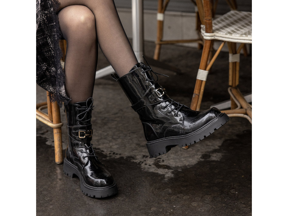 Black army boot