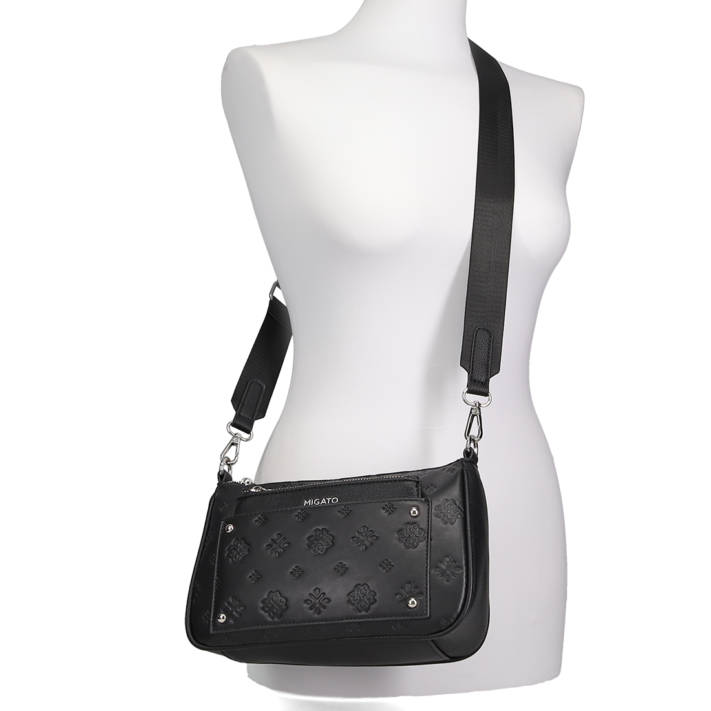 Black shoulder bag