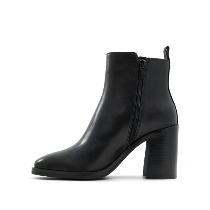 Μαύρο δερμάτινο μποτάκι HAY