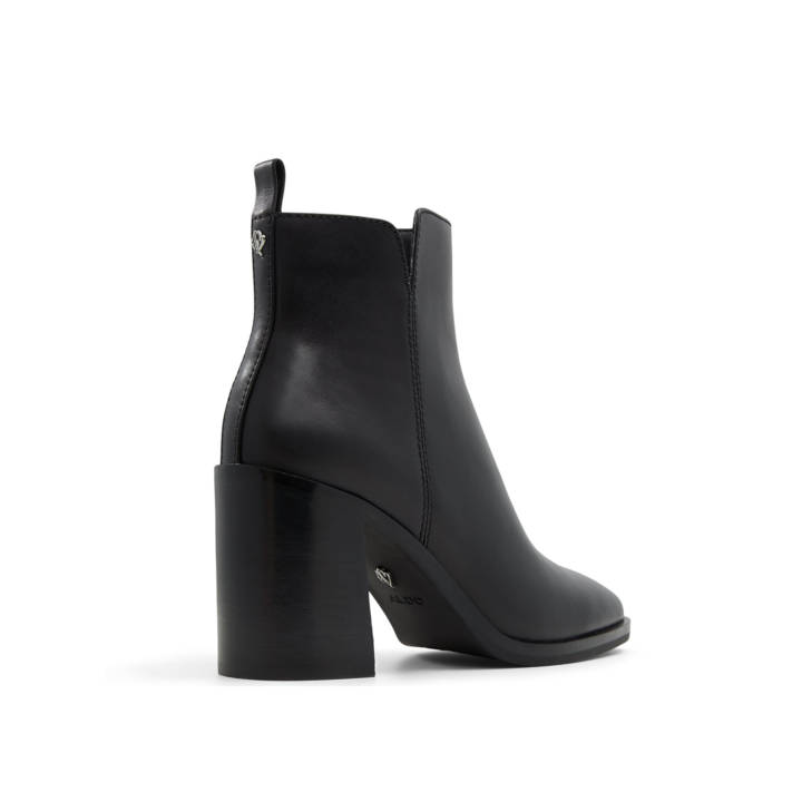 Μαύρο δερμάτινο μποτάκι HAY