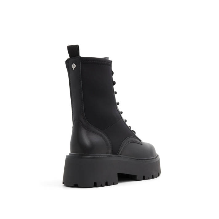 Μαύρο δερμάτινο μποτάκι TALALERYN