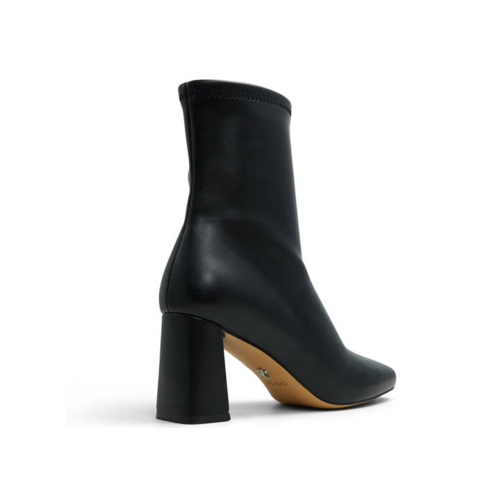 Black bootie BUN
