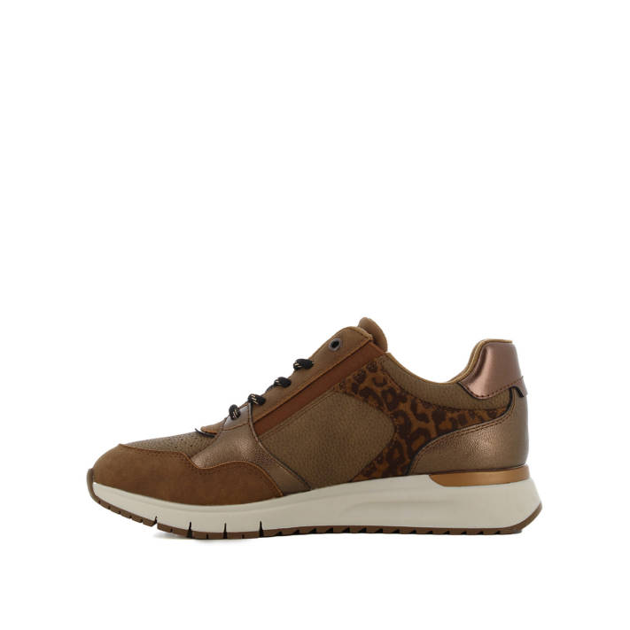 Καφέ sneaker