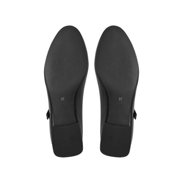 Μαύρη μπαλαρίνα