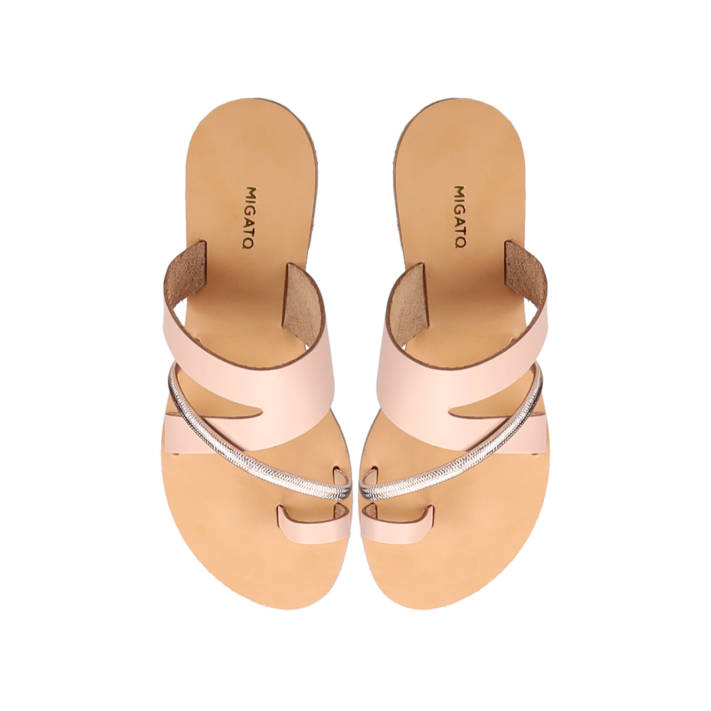 Μπεζ σανδάλι