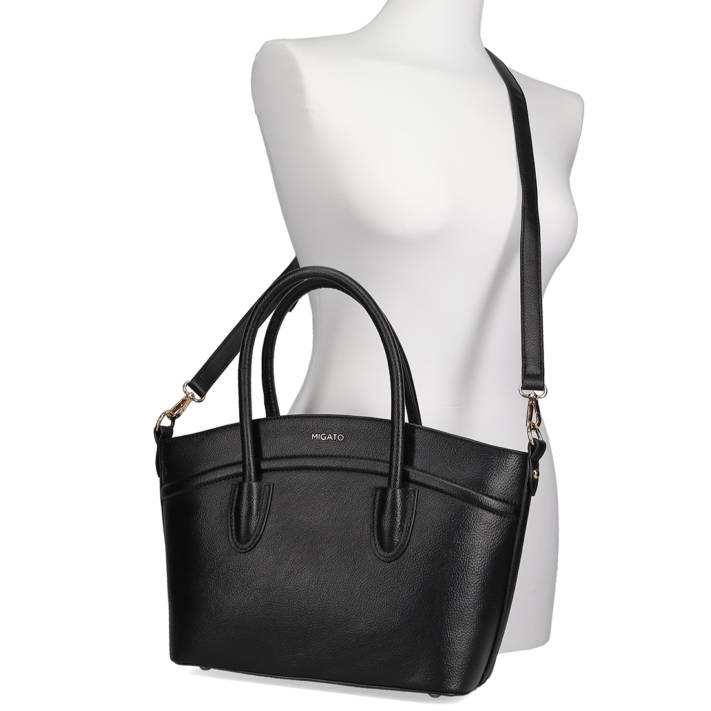 Black shoulder bag