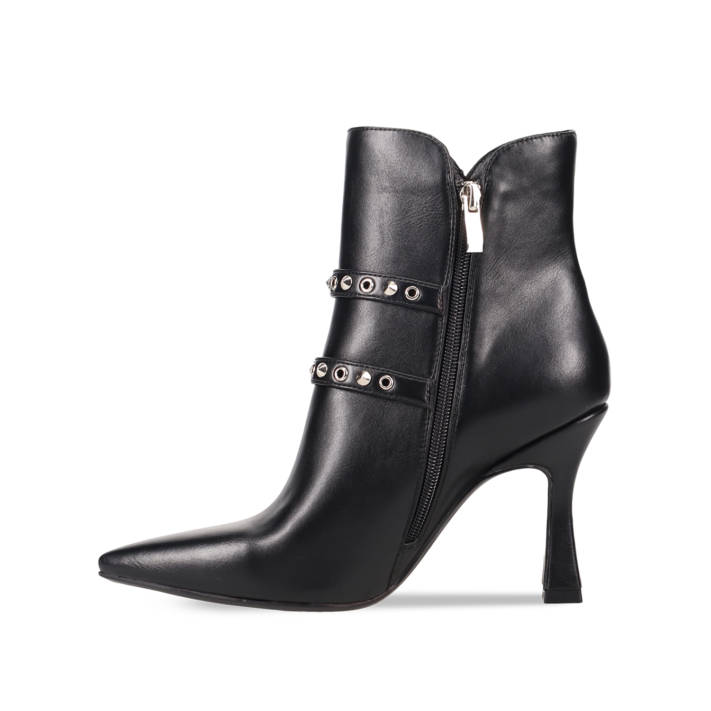 Μαύρο μποτάκι