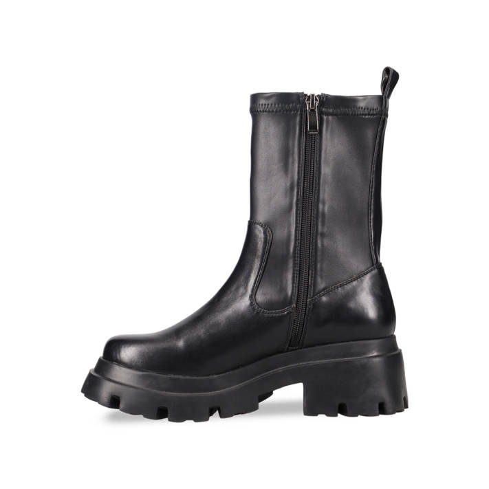 Black biker boot