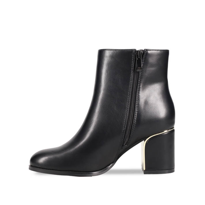 Black bootie