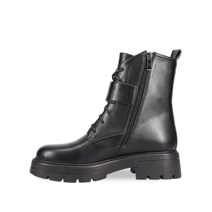 Μαύρο αρβυλάκι