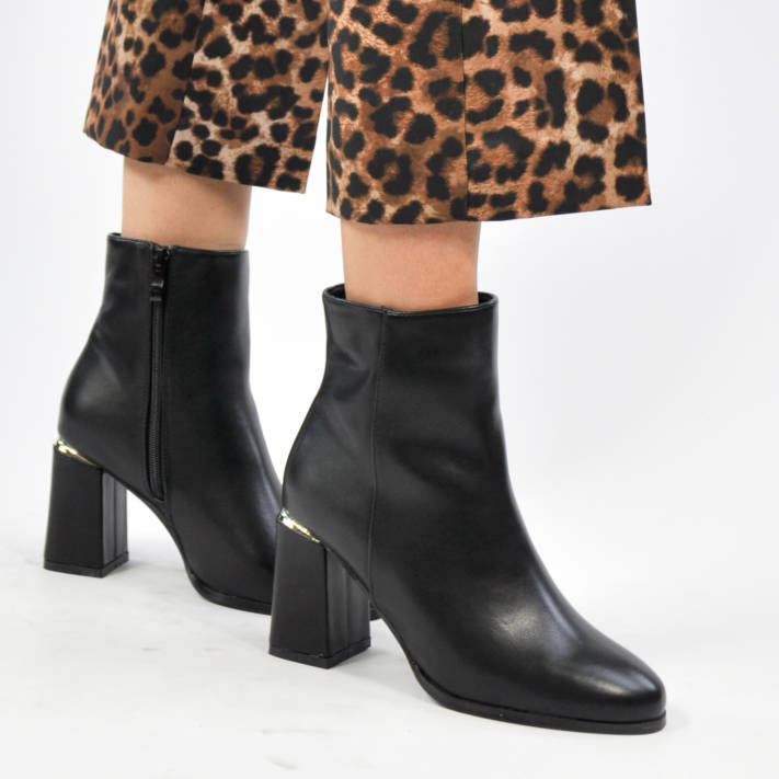 Black bootie