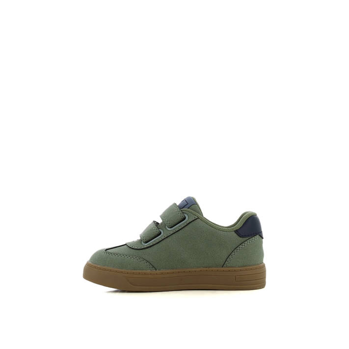 Kids green sneaker