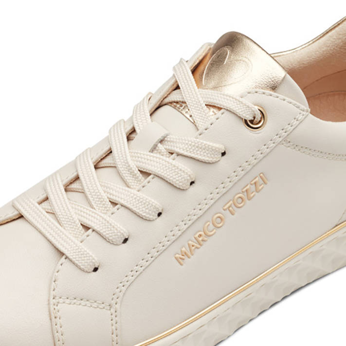 Εκρού sneaker