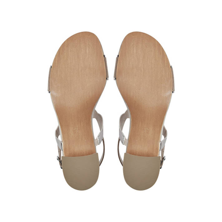 Beige sandal with low heel