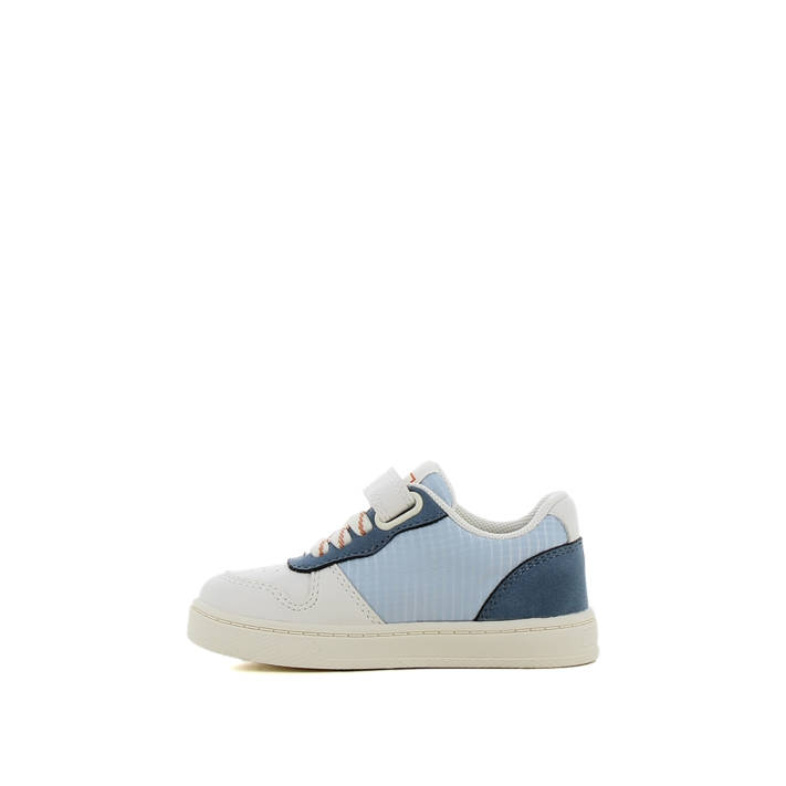 Λευκό παιδικό sneaker