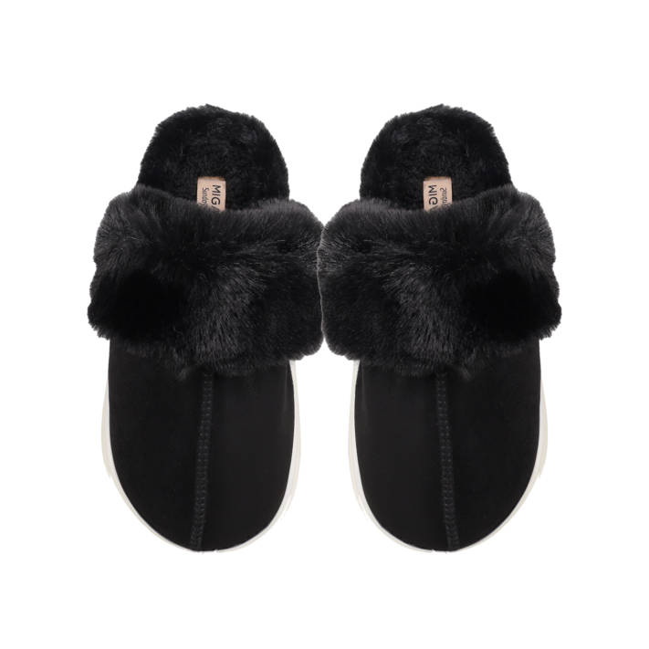 Black slipper