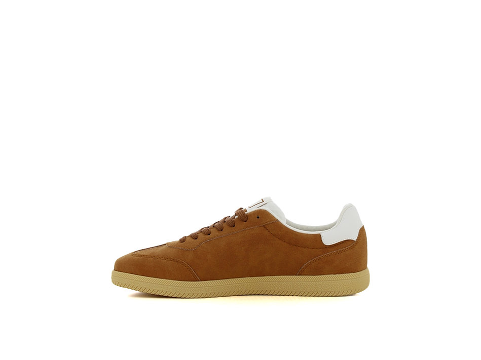 Mens tan sneaker