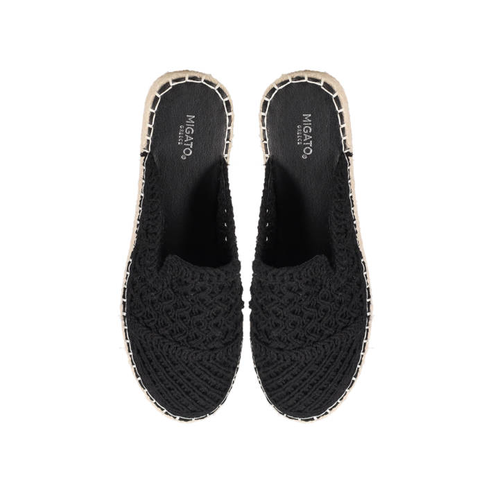 Μαύρη slip-on εσπαντρίγια