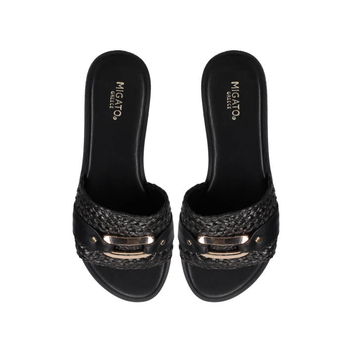 Black sandal