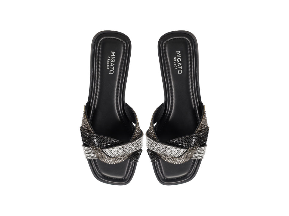 Black sandal