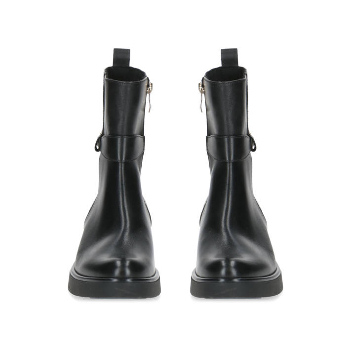 Black ankle leather boot