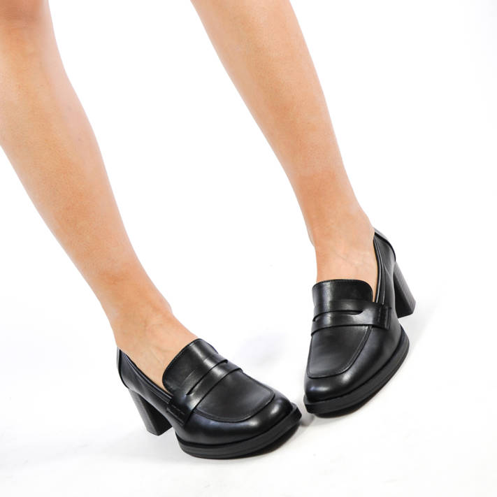 Μαύρο loafer