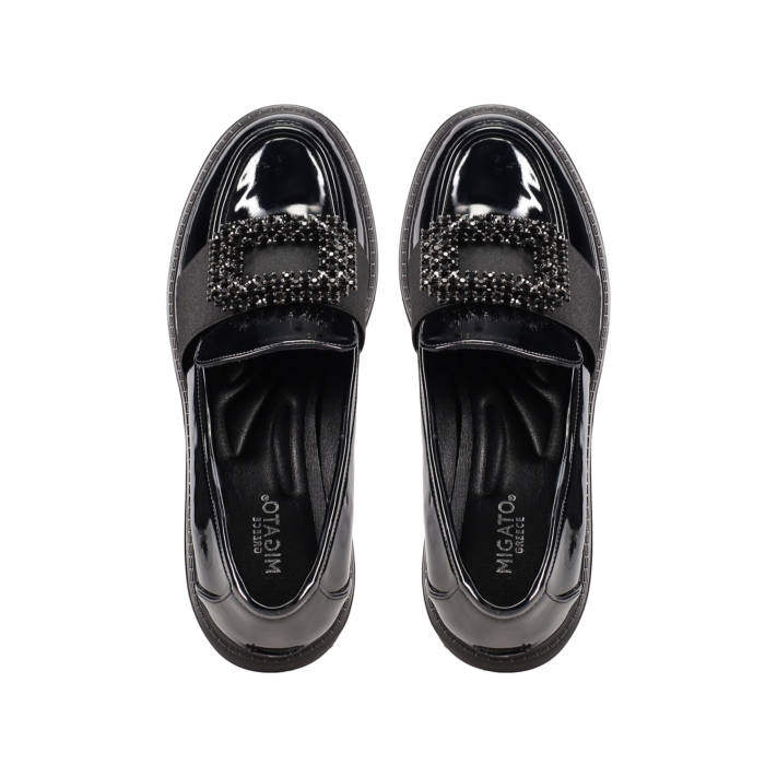 Black chunky loafer