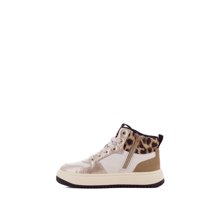 Kids white sneaker