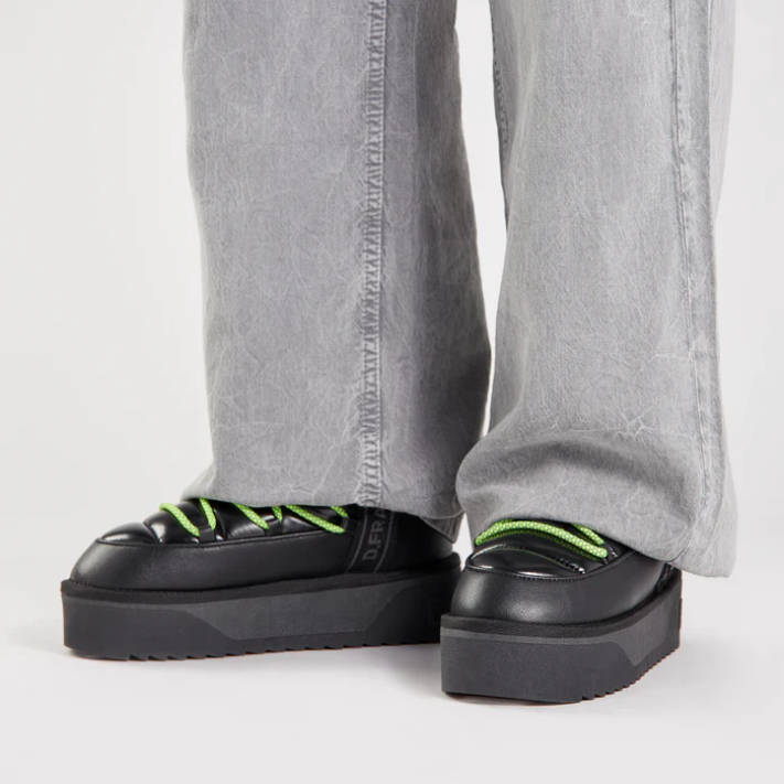 Black platform bootie