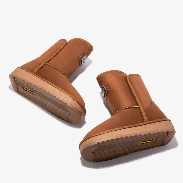 Tan fur lined bootie