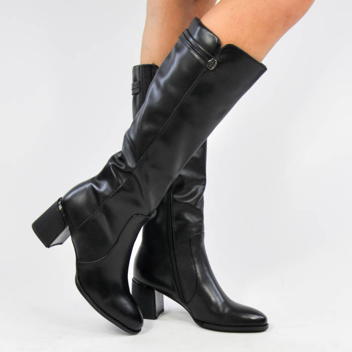 Black boot