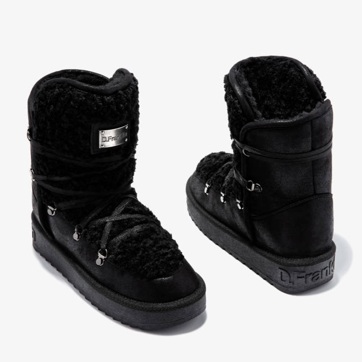 Black fur lined bootie