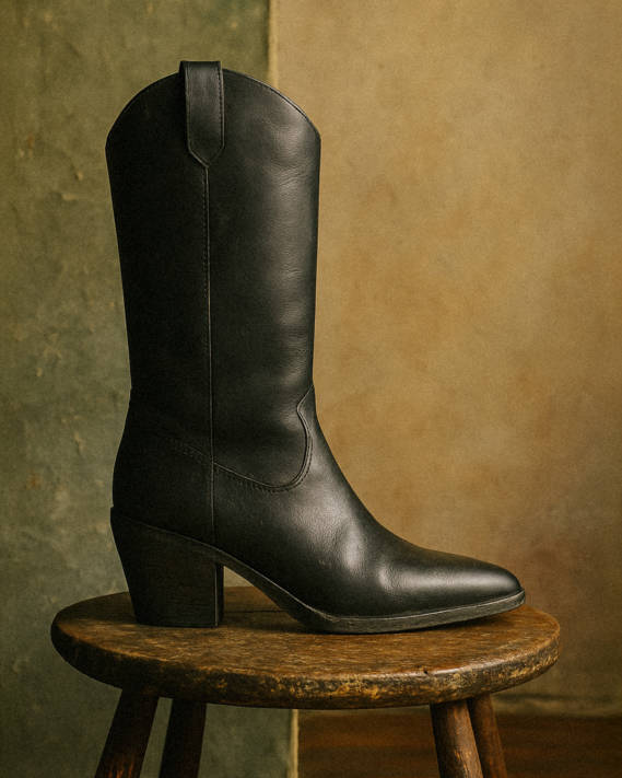 Μαύρη western μπότα