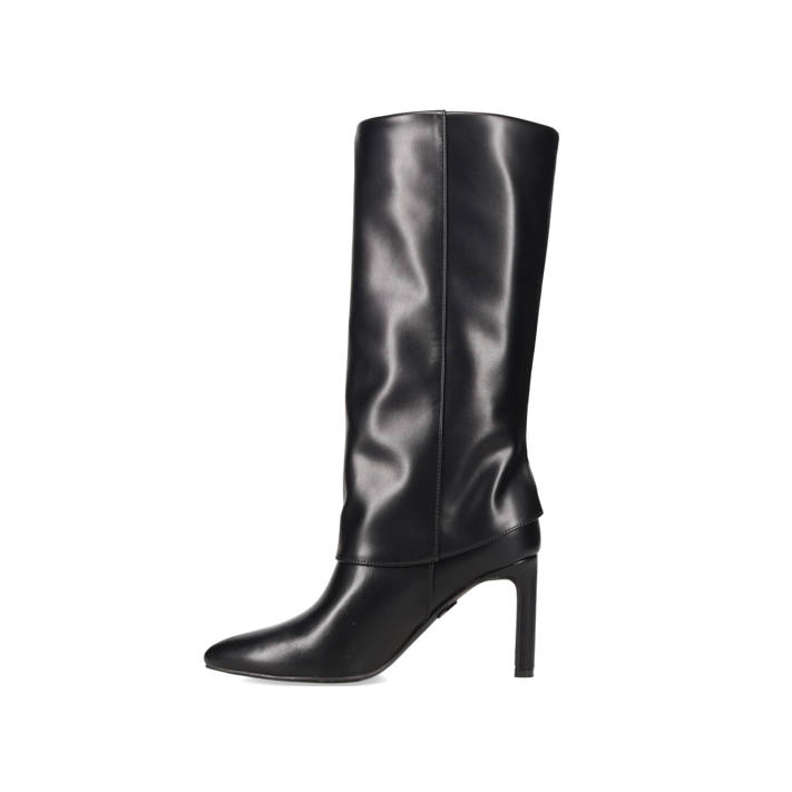 Μαύρη μπότα με γκέτα