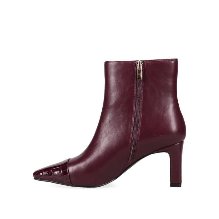 Μπορντώ μποτάκι