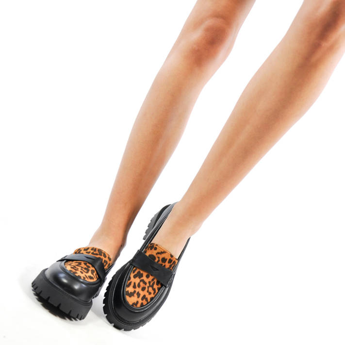 Μαύρο loafer