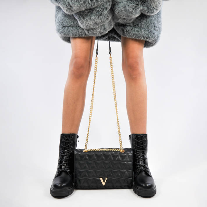 Μαύρη τσάντα ώμου