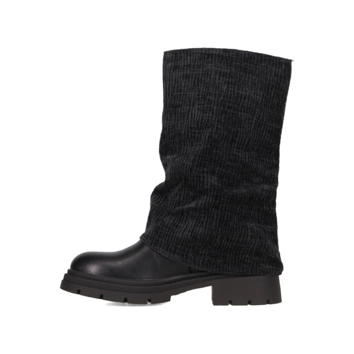 Μαύρο μποτάκι με γκέτα