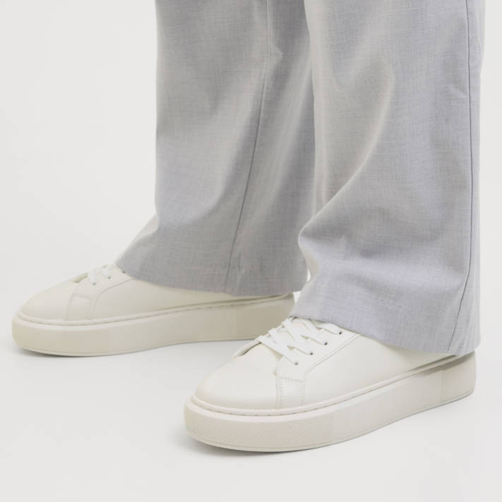 Mens white sneaker